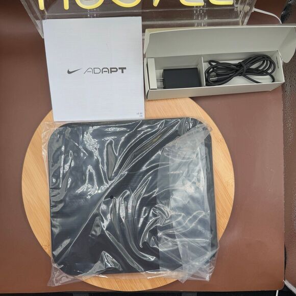 Nike Adapt BB 2.0 Black/White/Bright Crimson Auto Laces Mens SZ 11 - Picture 10 of 12